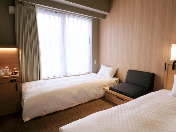 Candeo Hotels Kobe Tor Road : photo 9 de la chambre chambre lits jumeaux de luxe - non-fumeurs