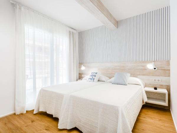 Hotel Anabel : photo 2 de la chambre suite familiale