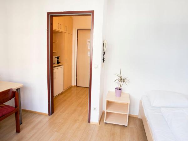 myNext - Riverside Hotel Salzburg : photo 4 de la chambre chambre simple avec salle de bains privative