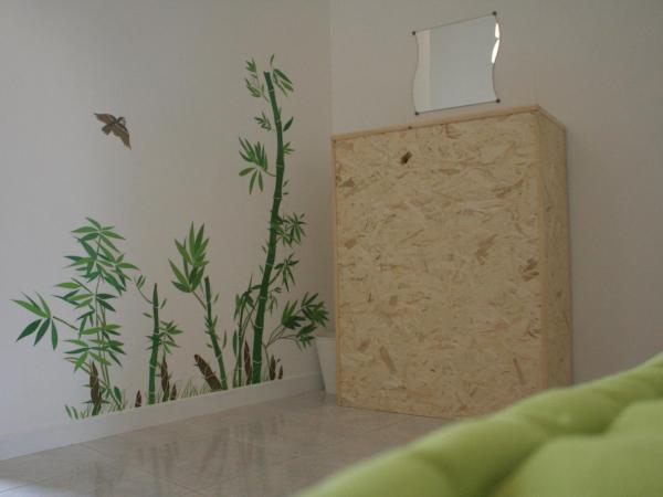 Urban Oasis Hostel : photo 5 de la chambre chambre double ou lits jumeaux avec terrasse