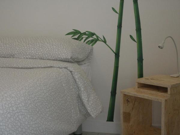 Urban Oasis Hostel : photo 2 de la chambre chambre double ou lits jumeaux avec terrasse