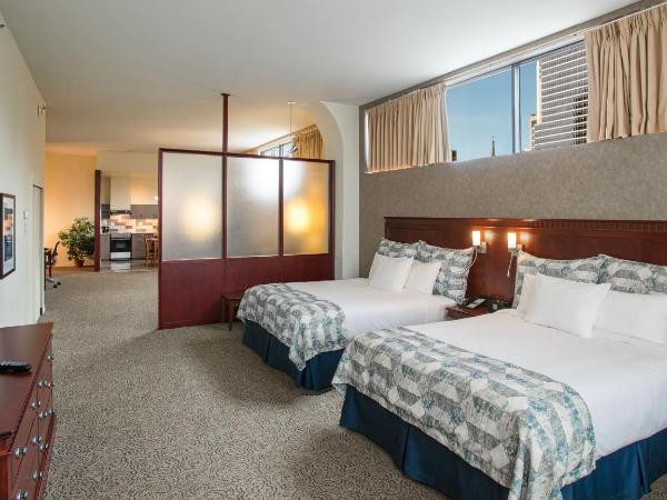 Le Square Phillips Hôtel & Suites : photo 1 de la chambre suite loft avec 2 lits queen-size