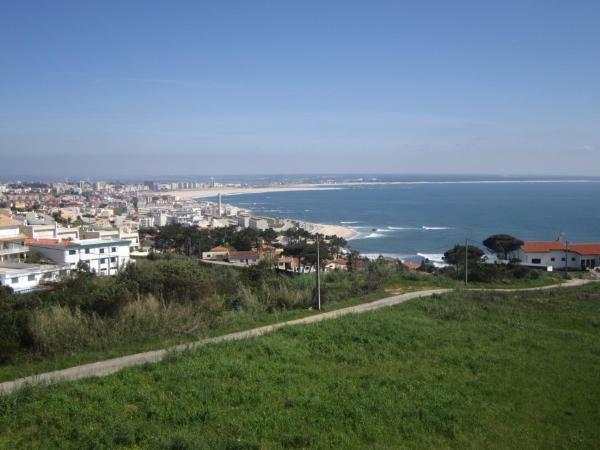 Colina do Elétrico : photo 2 de la chambre chambre double avec salle de bains privative