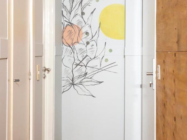 Circus Hostel : photo 5 de la chambre chambre triple