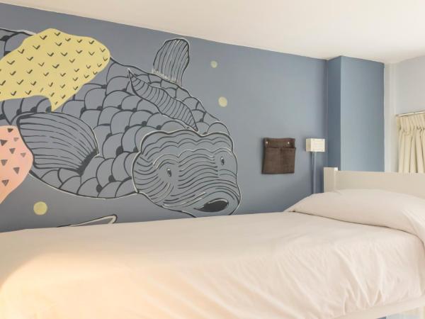 Circus Hostel : photo 3 de la chambre lit dans dortoir pour femmes de 6 lits