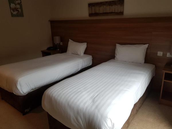 Riverside Hotel : photo 2 de la chambre chambre lits jumeaux