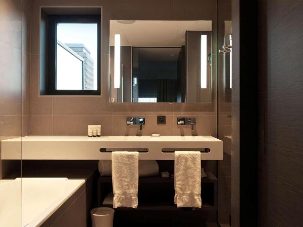 BW Premier Collection Le Saint Antoine Hotel et Spa : photo 2 de la chambre suite lit king-size avec canap-lit