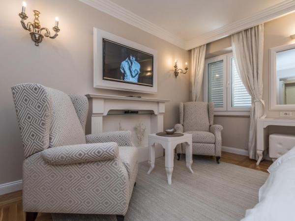 Accommodation Piazzetta Marina : photo 10 de la chambre chambre double deluxe