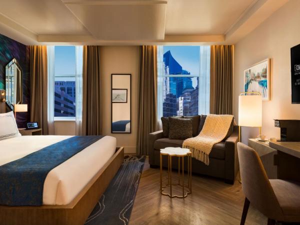 EXchange Hotel Vancouver : photo 2 de la chambre chambre supérieure lit queen-size