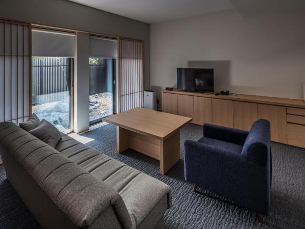 Tomoya Residence Hotel Kyoto : photo 1 de la chambre suite 1 chambre double avec kitchenette - vue sur jardin - rez-de-chaussée