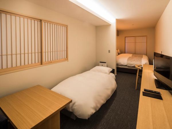 Tomoya Residence Hotel Kyoto : photo 5 de la chambre chambre lits jumeaux deluxe avec pièce à vivre