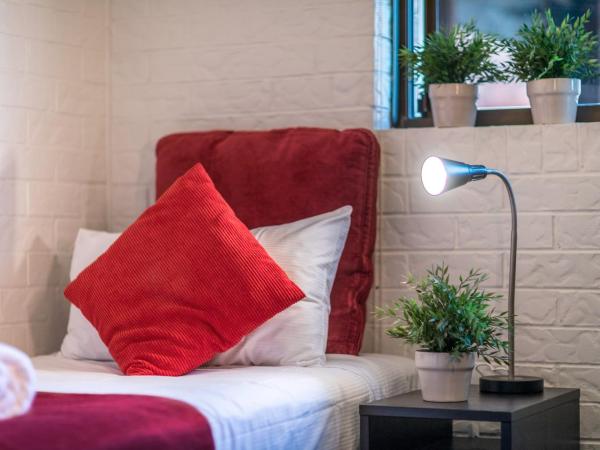 Ascot Budget Inn & Residences : photo 1 de la chambre chambre simple Économique avec salle de bains commune