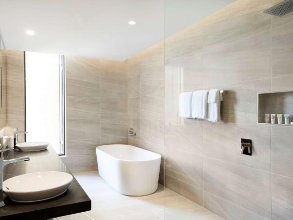 Hyatt Place Melbourne Essendon Fields : photo 1 de la chambre chambre standard lit queen-size