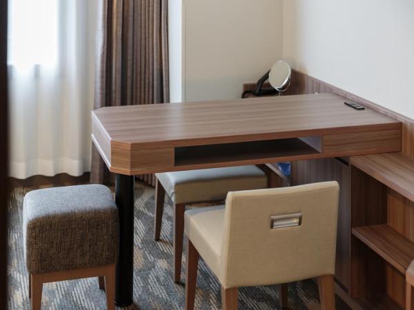 Hotel MYSTAYS PREMIER Dojima : photo 3 de la chambre chambre triple de luxe - non-fumeurs