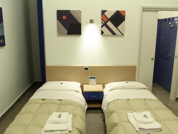 Affittacamere del Golfo e delle 5 Terre : photo 7 de la chambre chambre double ou lits jumeaux