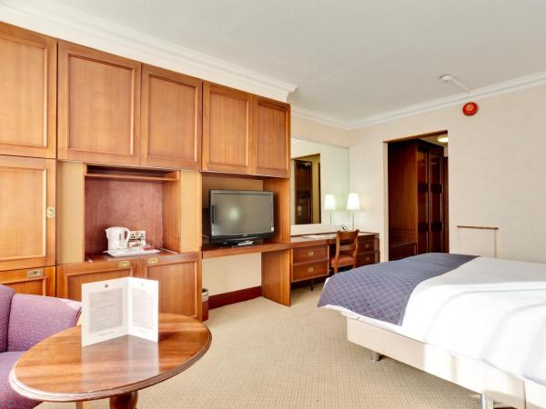 Best Western Plough and Harrow Hotel : photo 8 de la chambre chambre double standard avec lit double - non-fumeurs