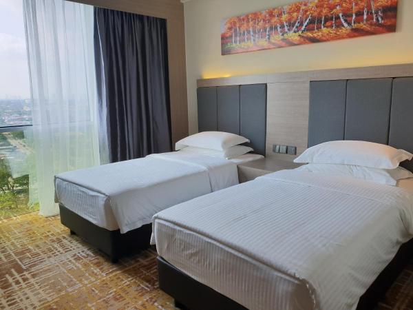 KSL Hot Spring Resort : photo 2 de la chambre chambre lits jumeaux supérieure