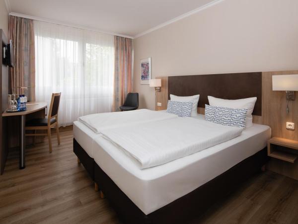 Hotel Berliner Bär : photo 9 de la chambre chambre double ou lits jumeaux