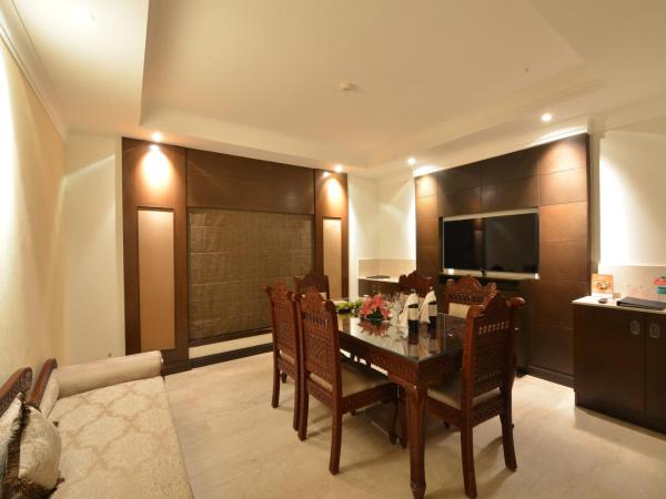 Ramada Plaza Chennai : photo 3 de la chambre deluxe king suite (non-smoking)