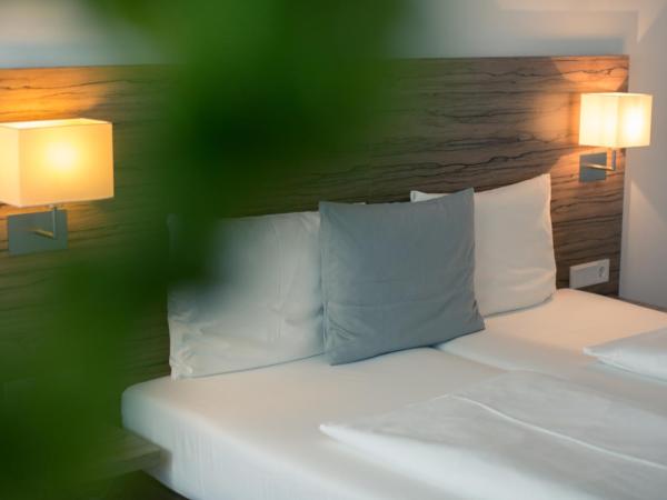 Hotel Wetterstein : photo 1 de la chambre chambre double confort - vue sur cour