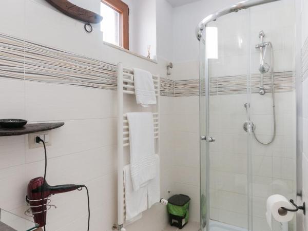 La Locanda di Zì Nicola : photo 1 de la chambre chambre double avec salle de bains privative