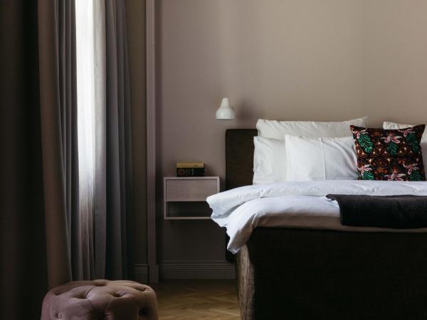 Hotel St. George Helsinki : photo 4 de la chambre suite poésie avec balcon