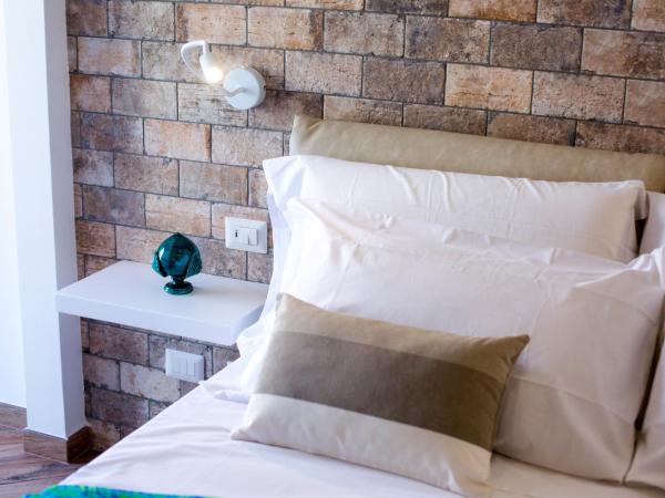 Viria B&B Sorrento : photo 8 de la chambre chambre double deluxe avec balcon