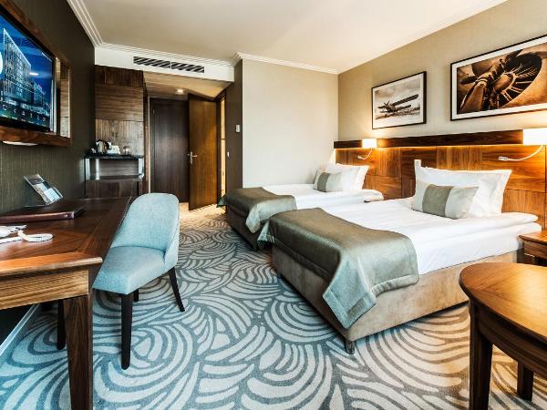 Airport Hotel Okęcie : photo 3 de la chambre chambre double ou lits jumeaux affaires 