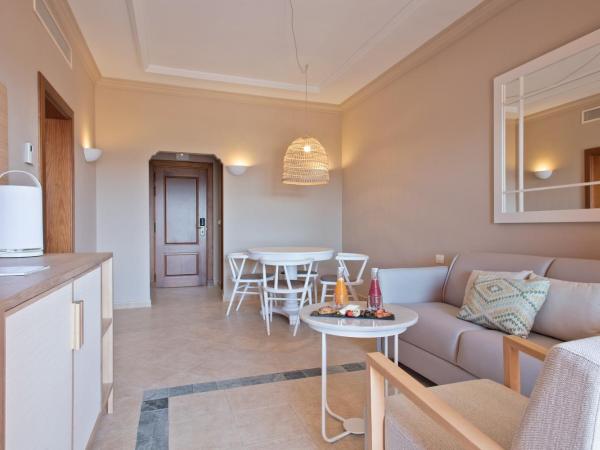 Melia Villaitana : photo 5 de la chambre suite junior (2 adultes + 2 enfants)