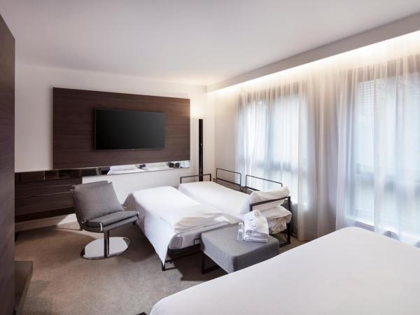 Novotel Suites Colmar Centre : photo 8 de la chambre suite supérieure lit queen-size avec canapé-lit