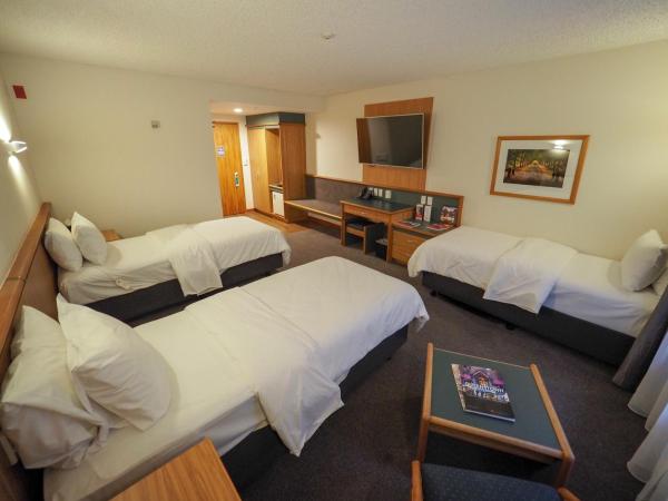 Swiss-Belresort Coronet Peak : photo 2 de la chambre chambre triple