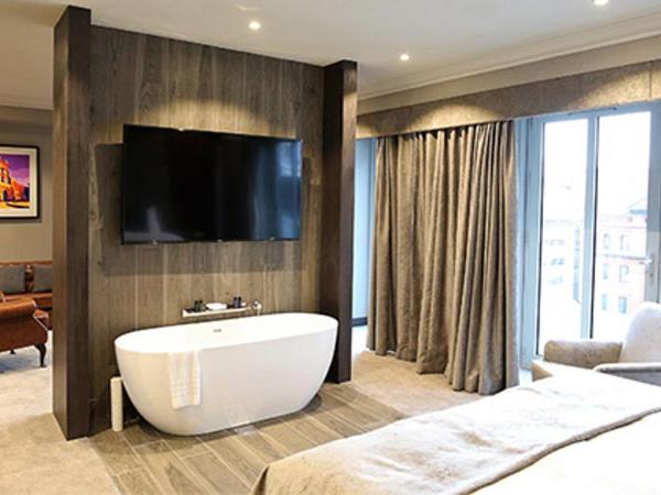 Ten Square Hotel : photo 2 de la chambre suite junior