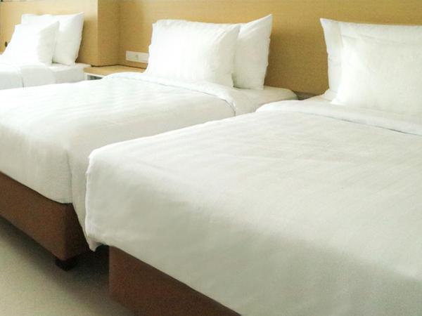 PALM PARK Hotel Surabaya : photo 2 de la chambre chambre triple deluxe