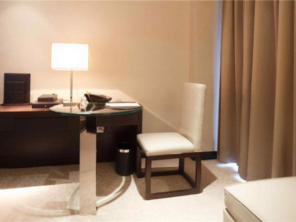 Howard Johnson IFC Plaza Ningbo : photo 3 de la chambre chambre double ou lits jumeaux exécutive