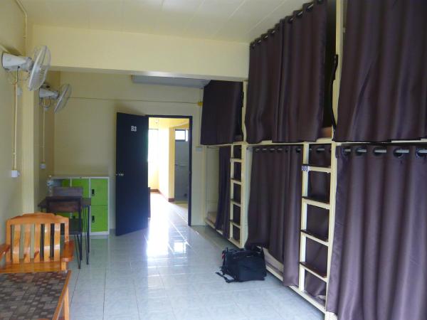 168 Chiangmai Guesthouse : photo 2 de la chambre petite chambre double