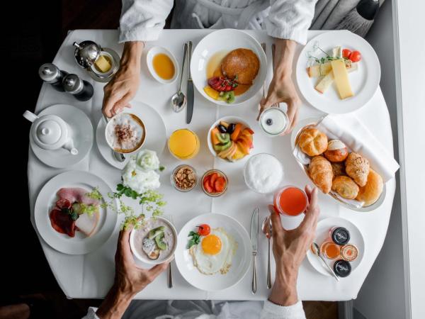 Hotel Schweizerhof Bern & Spa : photo 3 de la chambre chambre lit queen-size Élégante