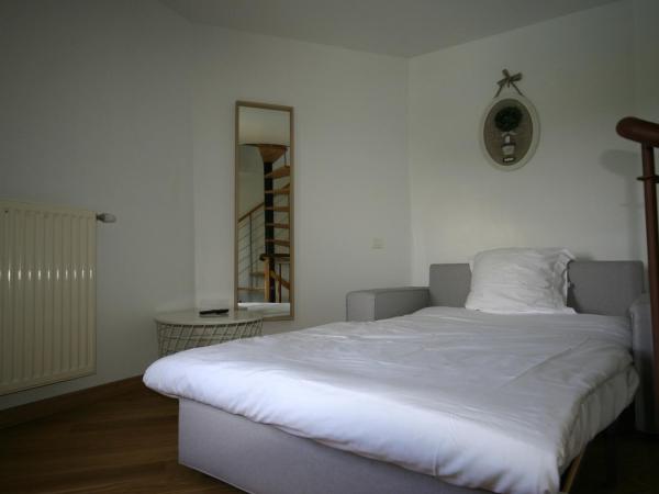 Château de Loubéjac : photo 2 de la chambre suite en duplex