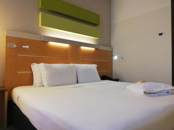 iH Hotels Milano Gioia : photo 6 de la chambre chambre double supérieure