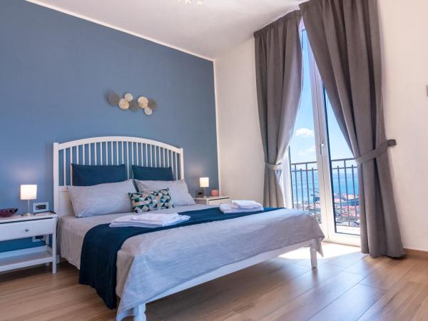 Santa Caterina B&B : photo 1 de la chambre chambre familiale deluxe