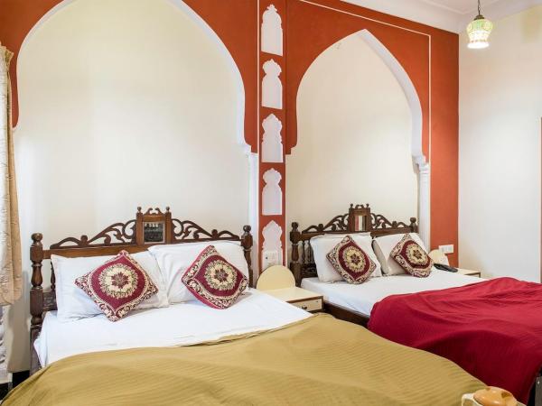 Hotel Kalyan : photo 3 de la chambre chambre familiale avec ventilateur (4 adultes)