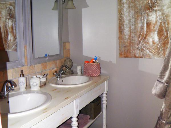 La Bastide du Bouchou : photo 1 de la chambre chambre double - vue sur jardin