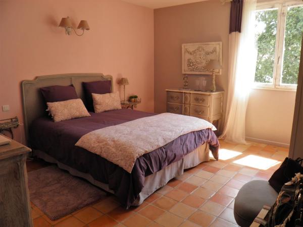 La Bastide du Bouchou : photo 6 de la chambre chambre double - vue sur jardin