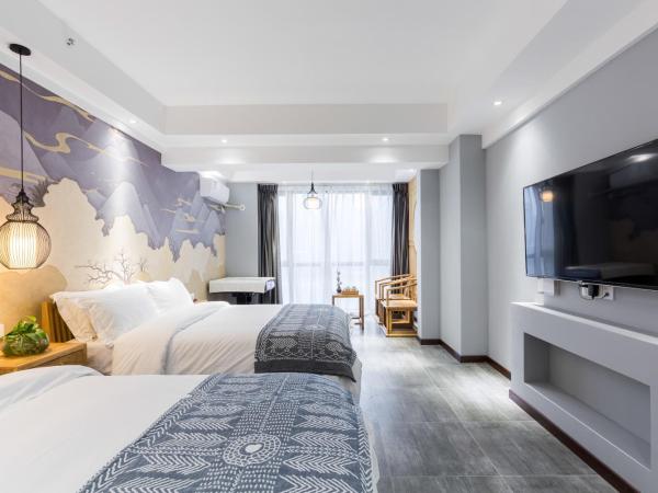 Chongqing Ouranjian Lake View Guesthouse : photo 8 de la chambre chambre lits jumeaux avec vue