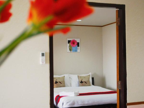 Witchuwan Apartel : photo 8 de la chambre suite lits jumeaux 5’