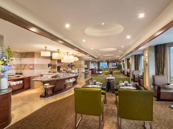 The Kunlun Jing An : photo 4 de la chambre suite lits jumeaux panoramique