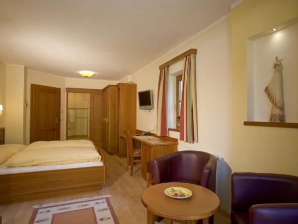 Garten - Hotel Sallerhof : photo 1 de la chambre top classic dreibettzimmer