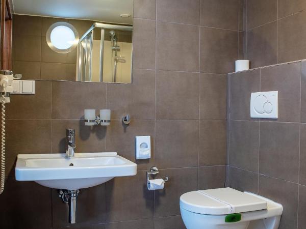 Restaurant & Design Hotel Noem Arch : photo 4 de la chambre crew cabin - double or twin room