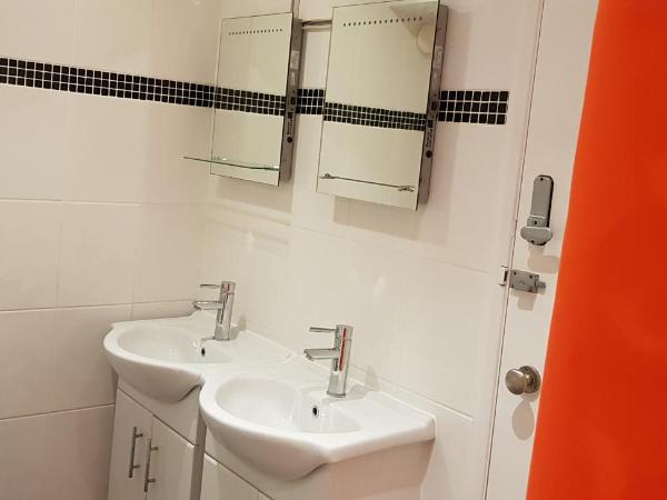 Amsterdam Hotel Brighton Seafront : photo 3 de la chambre grande chambre double - sous-sol