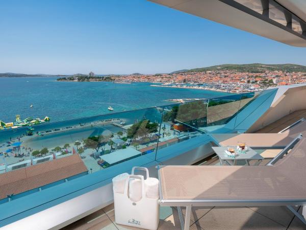 Hotel Olympia Sky : photo 6 de la chambre premium suite with terrace and sea view