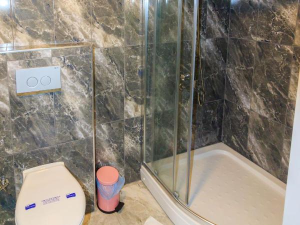 Nar Palace : photo 8 de la chambre chambre quadruple